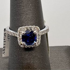 14k White Gold Diamond & Sapphire Ring